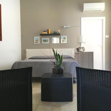 Civico 29 Appartement Olbia Buitenkant foto